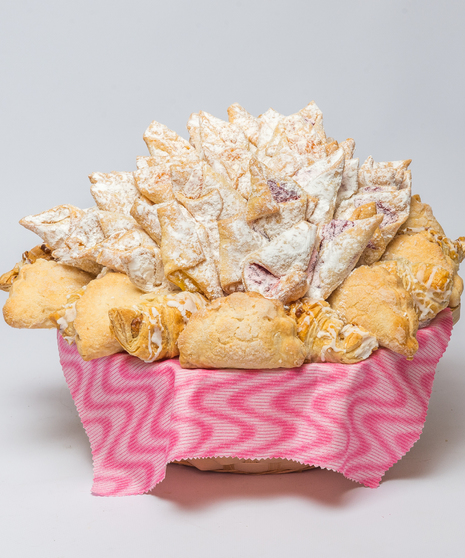 Large All Pastry Basket
