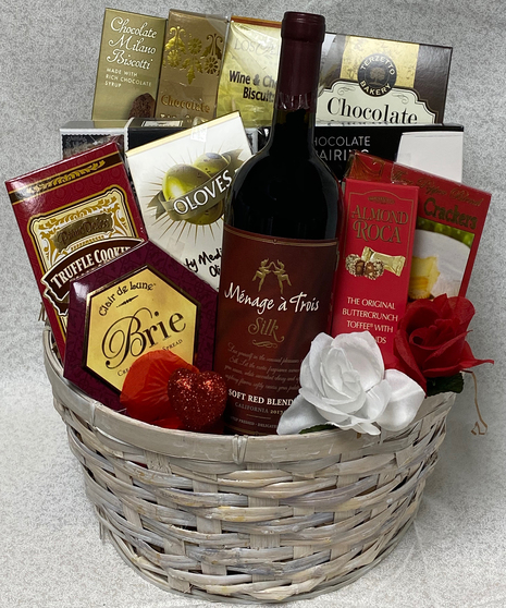 Valentine's Day Love  St. Clair Shores Gift Delivery (MI